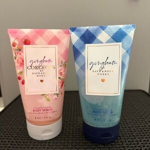 Gingham B&BW Set of 2 Scrubs